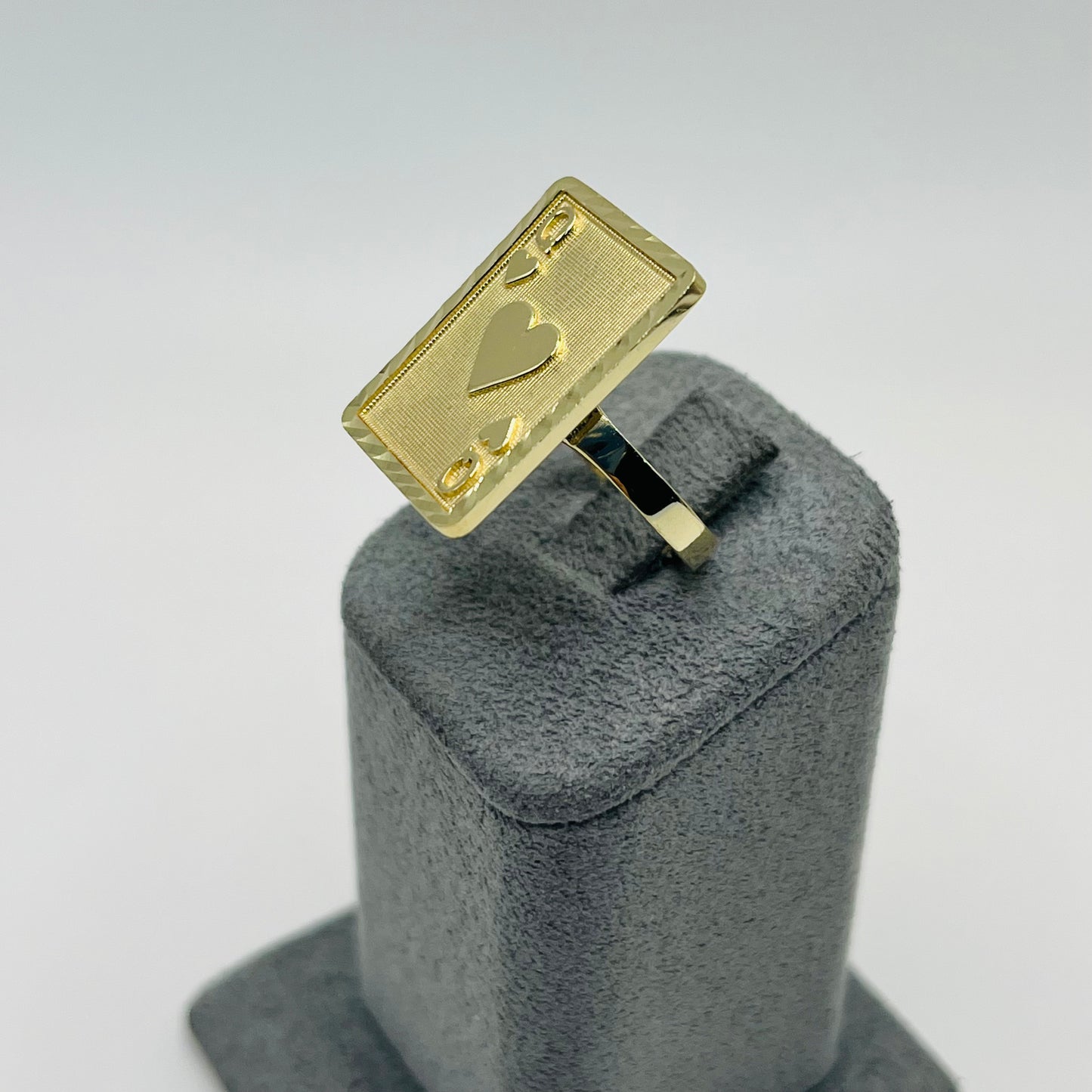 10k Gold Queen Card Ring