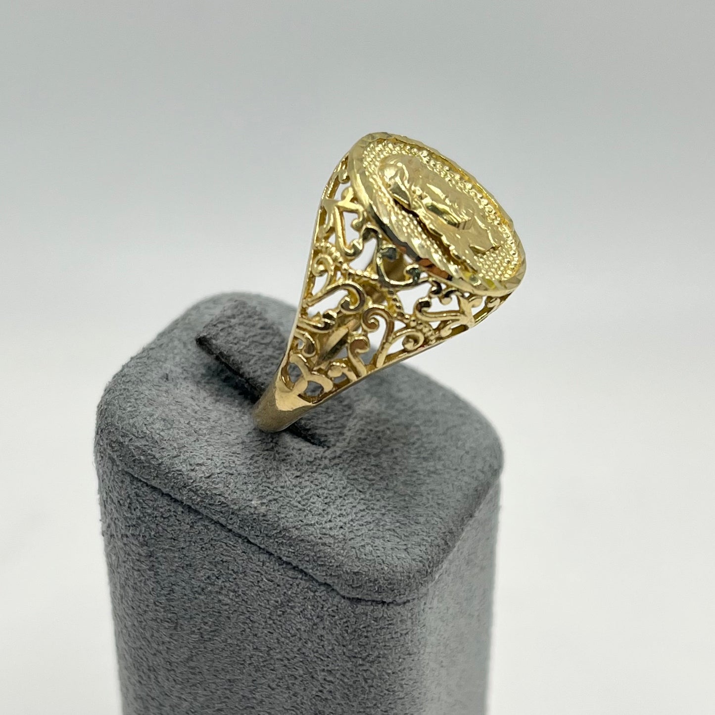 10k Gold Velura Jesus Ring