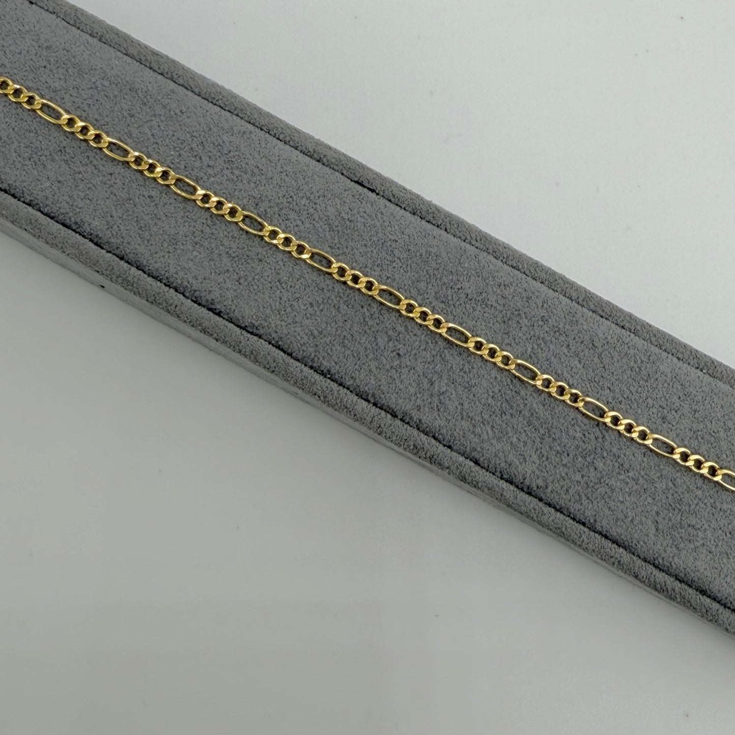 10k Gold 2.5mm Figaro Bracelet
