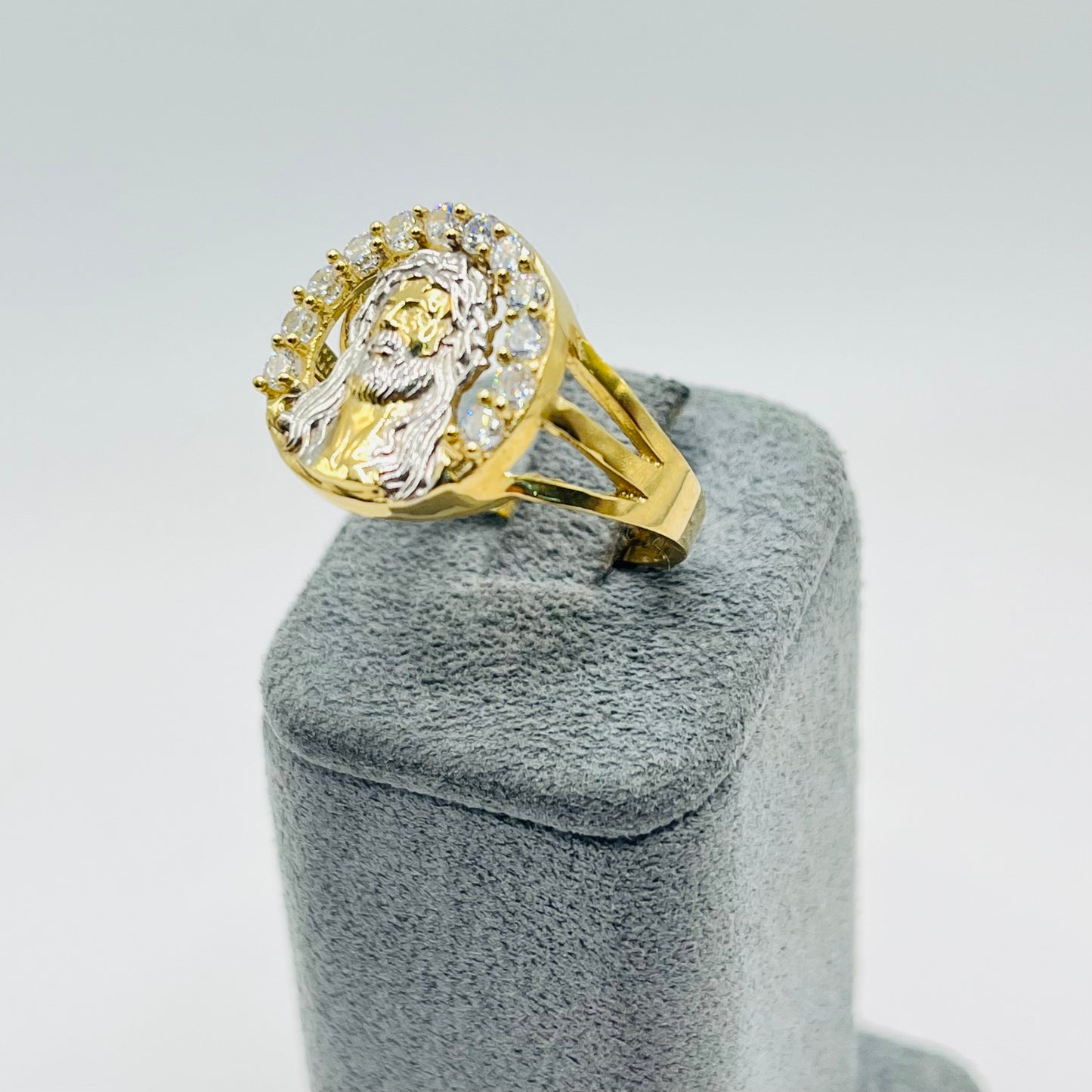 10k Gold Round Cz Jesus Face Ring