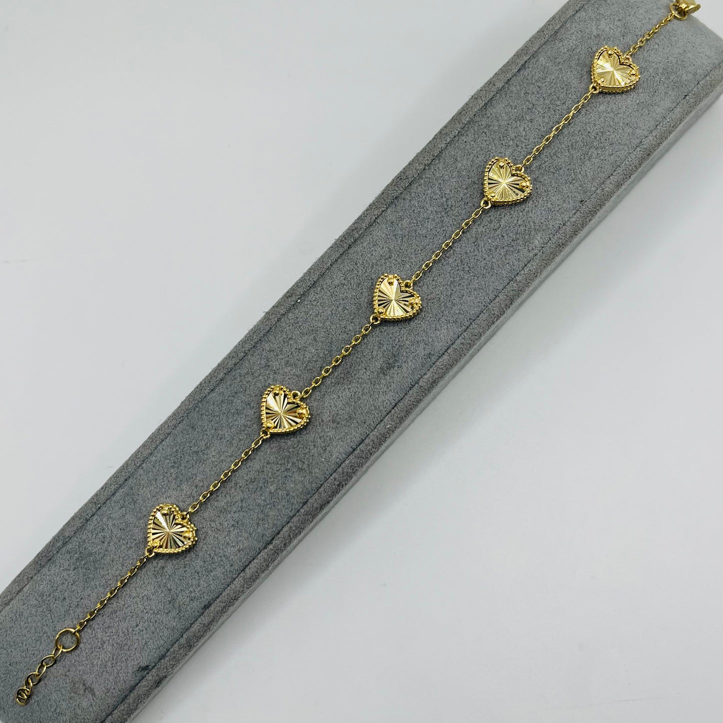 14k Gold Fancy Heart Bracelet