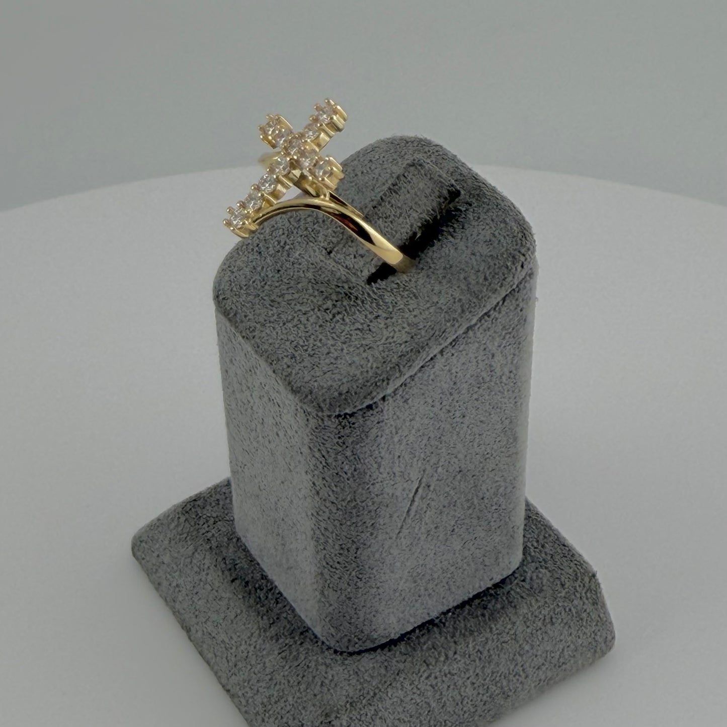 10k Gold Redeeming Cz Cross Ring (L)