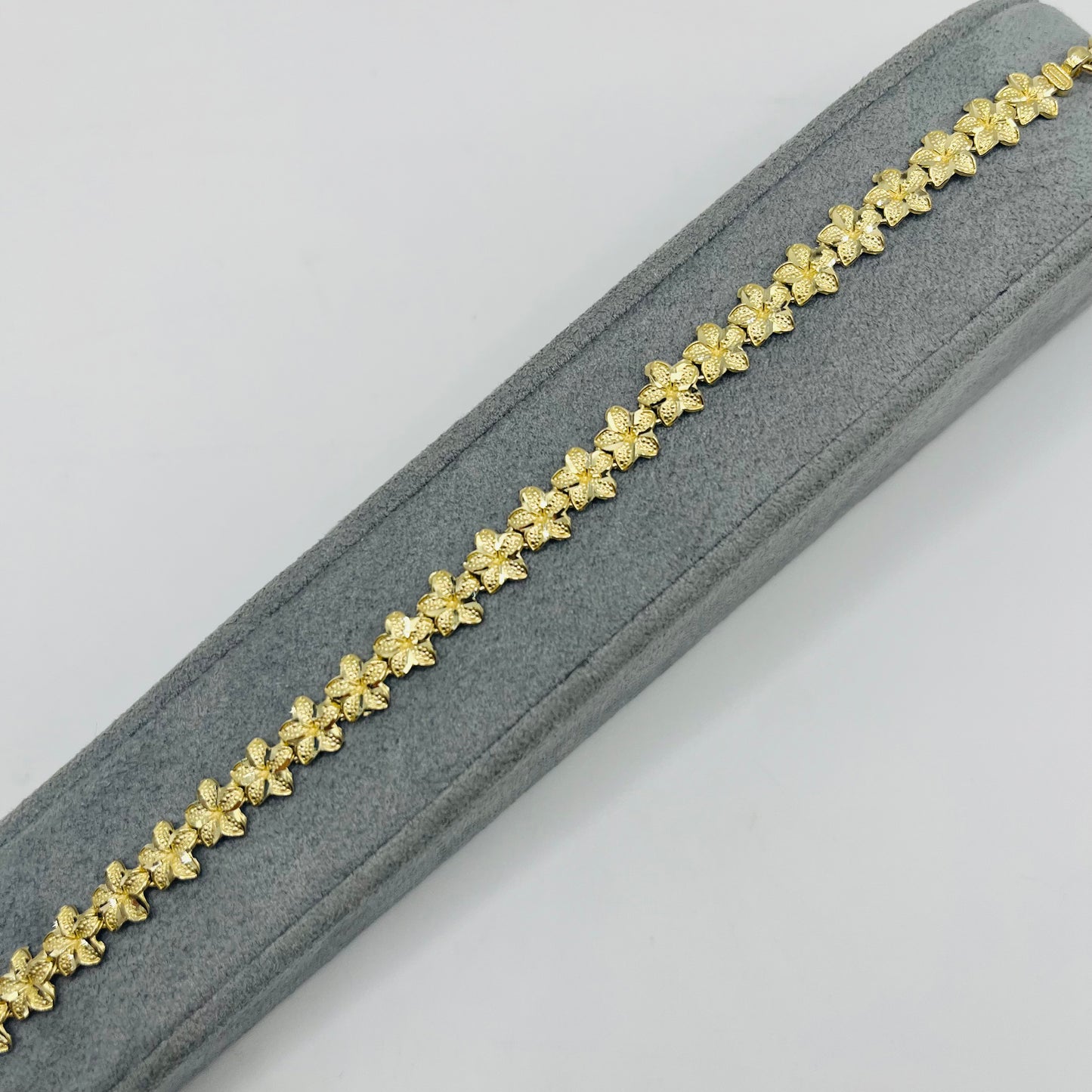 10k Gold Small Hibiscus Bracelet