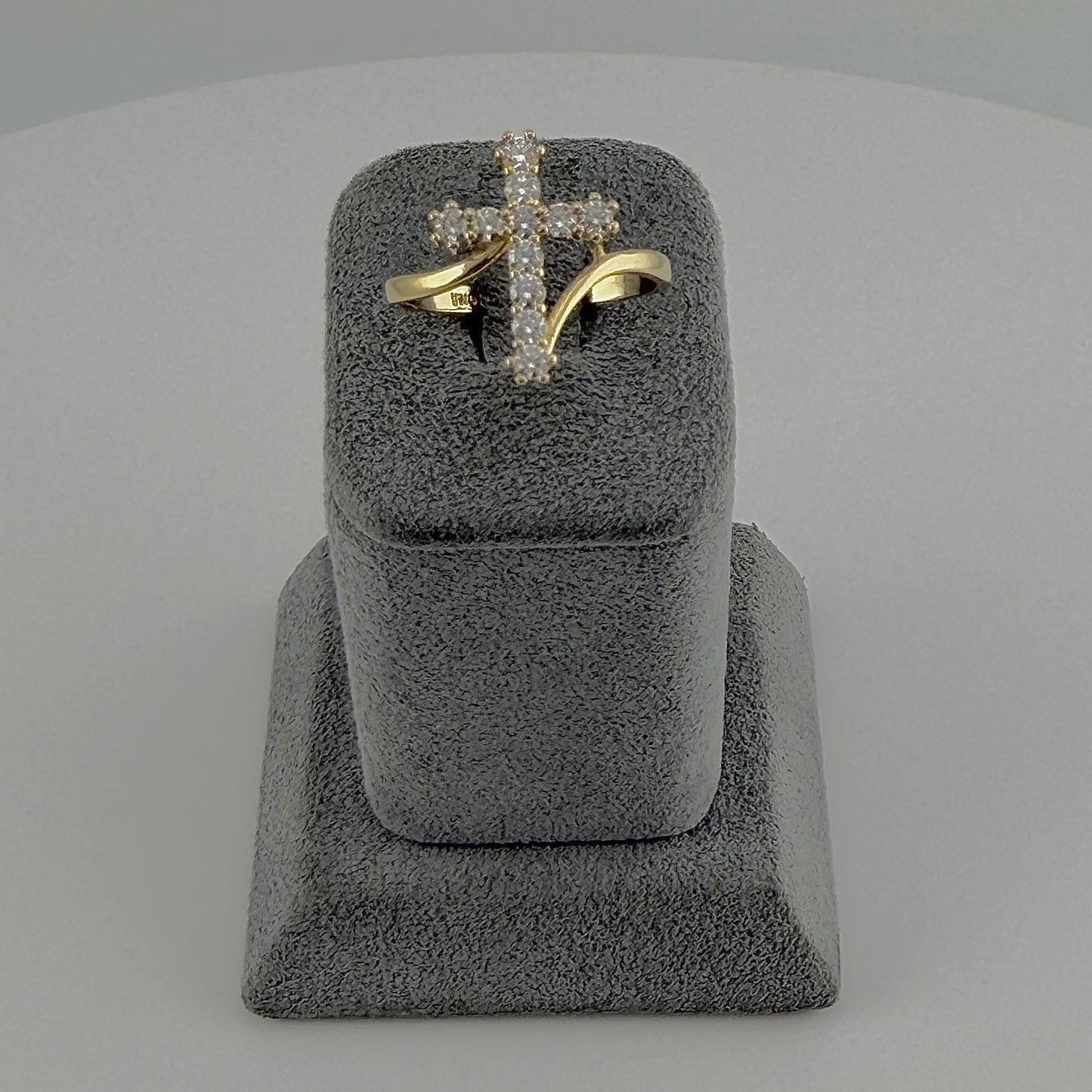 10k Gold Redeeming Cz Cross Ring (L)