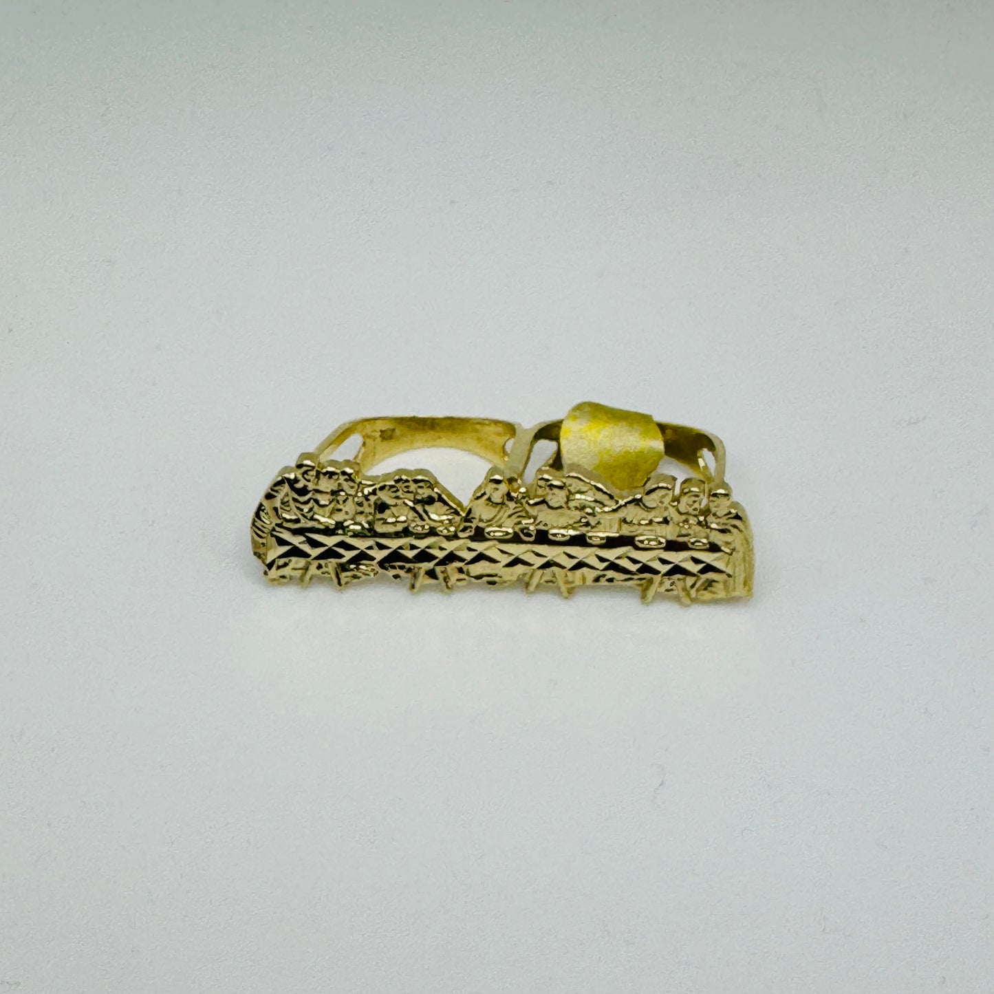 10K Gold 2-Finger  Last Supper Ring
