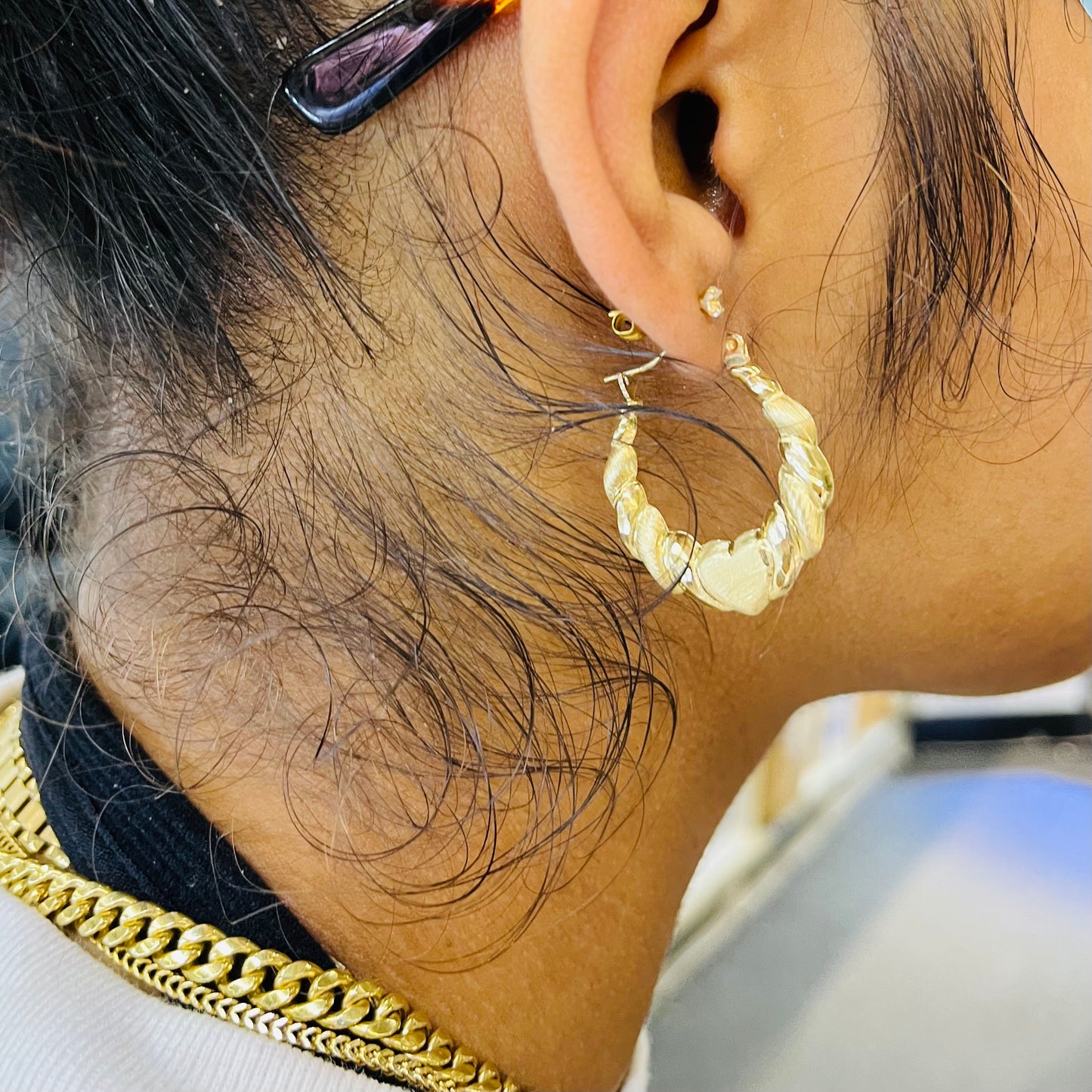 10k Gold Matte Single Heart Hoops