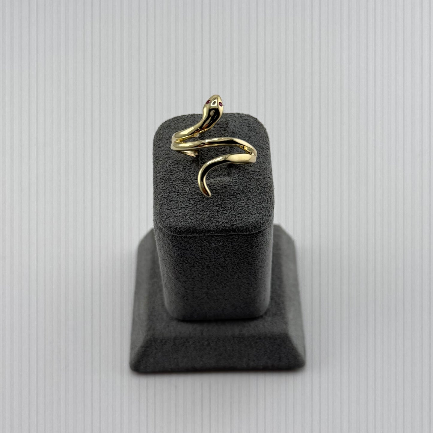 10k Gold Smooth Snake Red Eye Ring