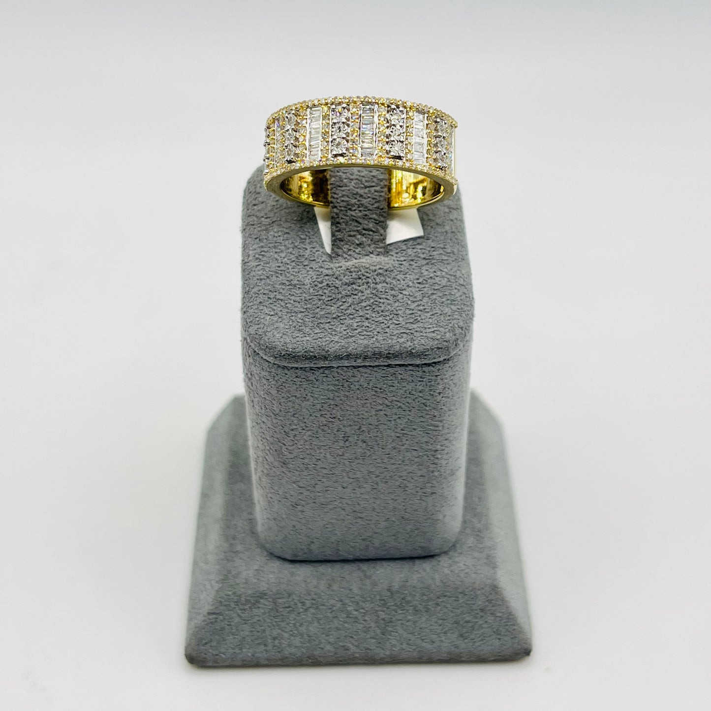 10k Gold Diamond Baguette Beam Ring