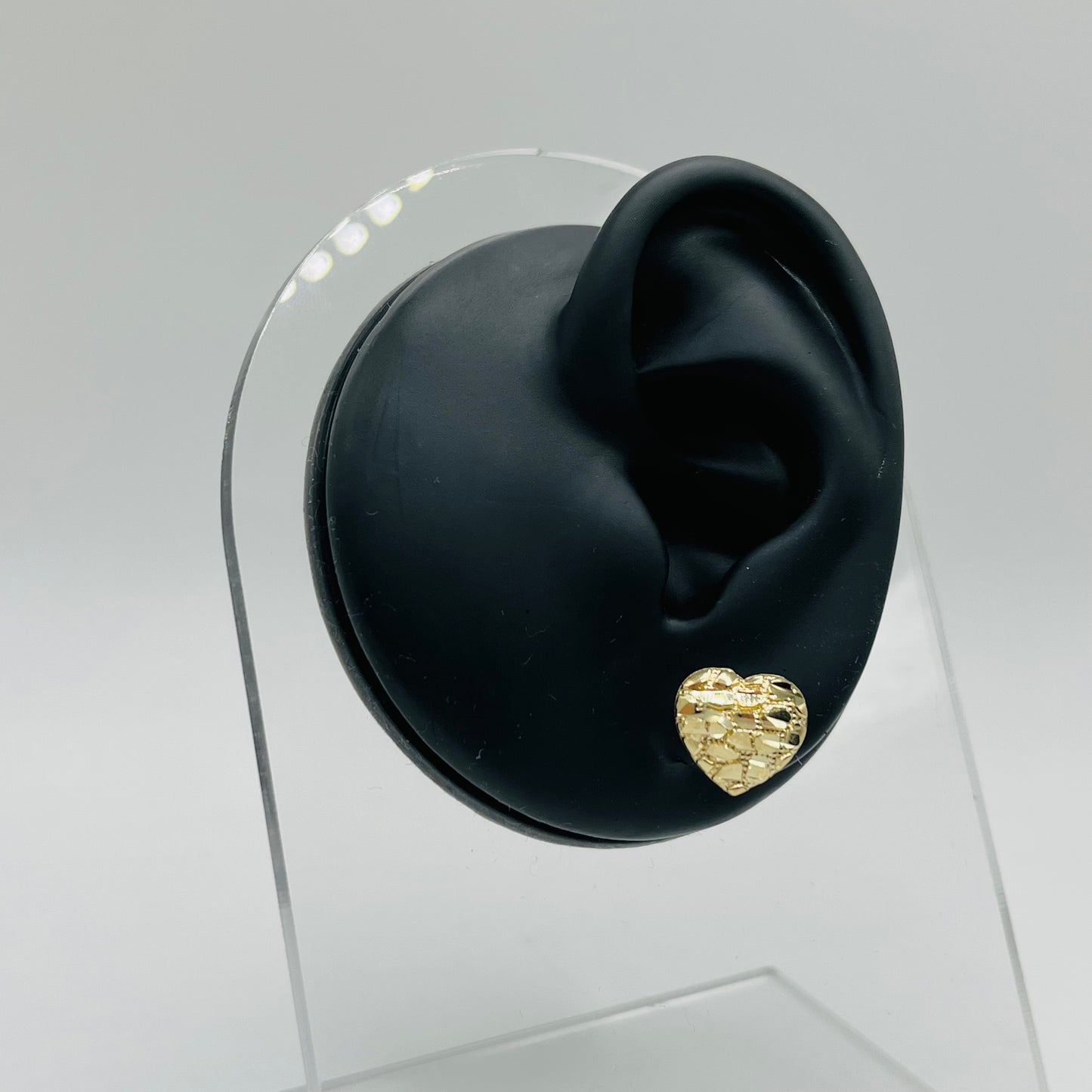 14K Gold Medium Domed Heart Nugget Earrings (12mm)
