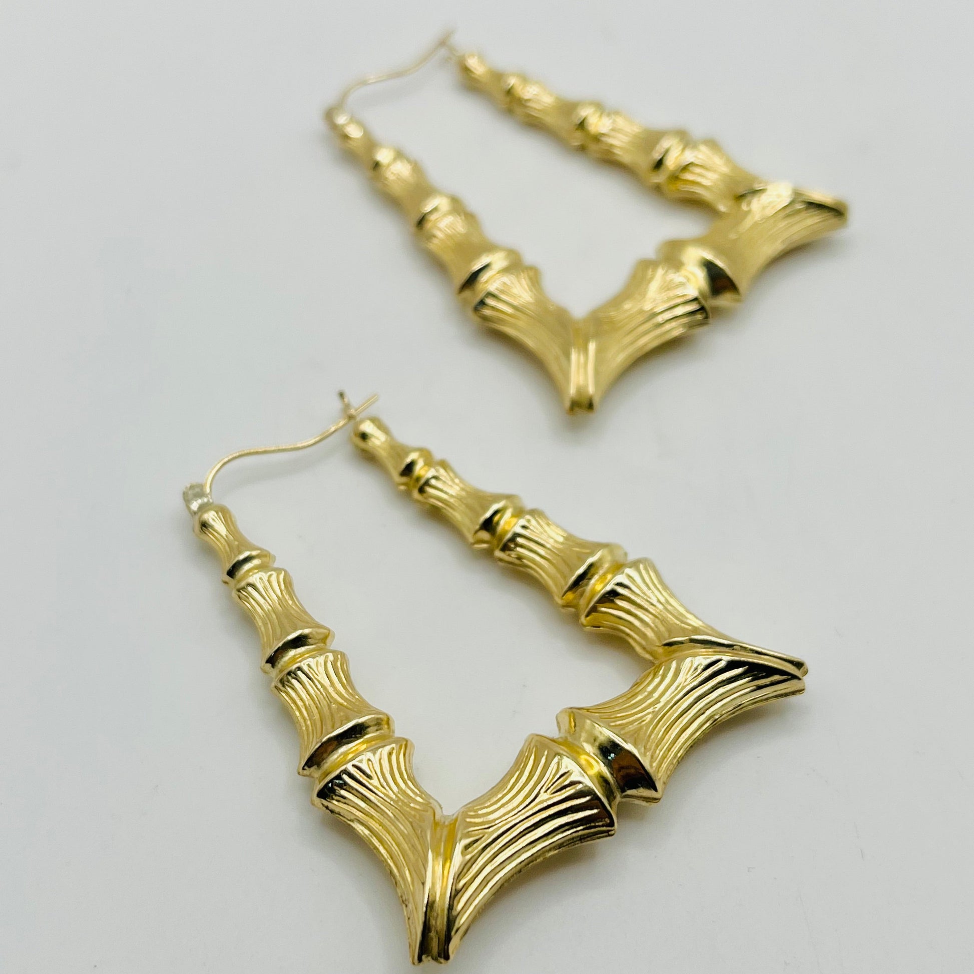 10K Gold Door Knocker Hoops | Diameter: 1.5"