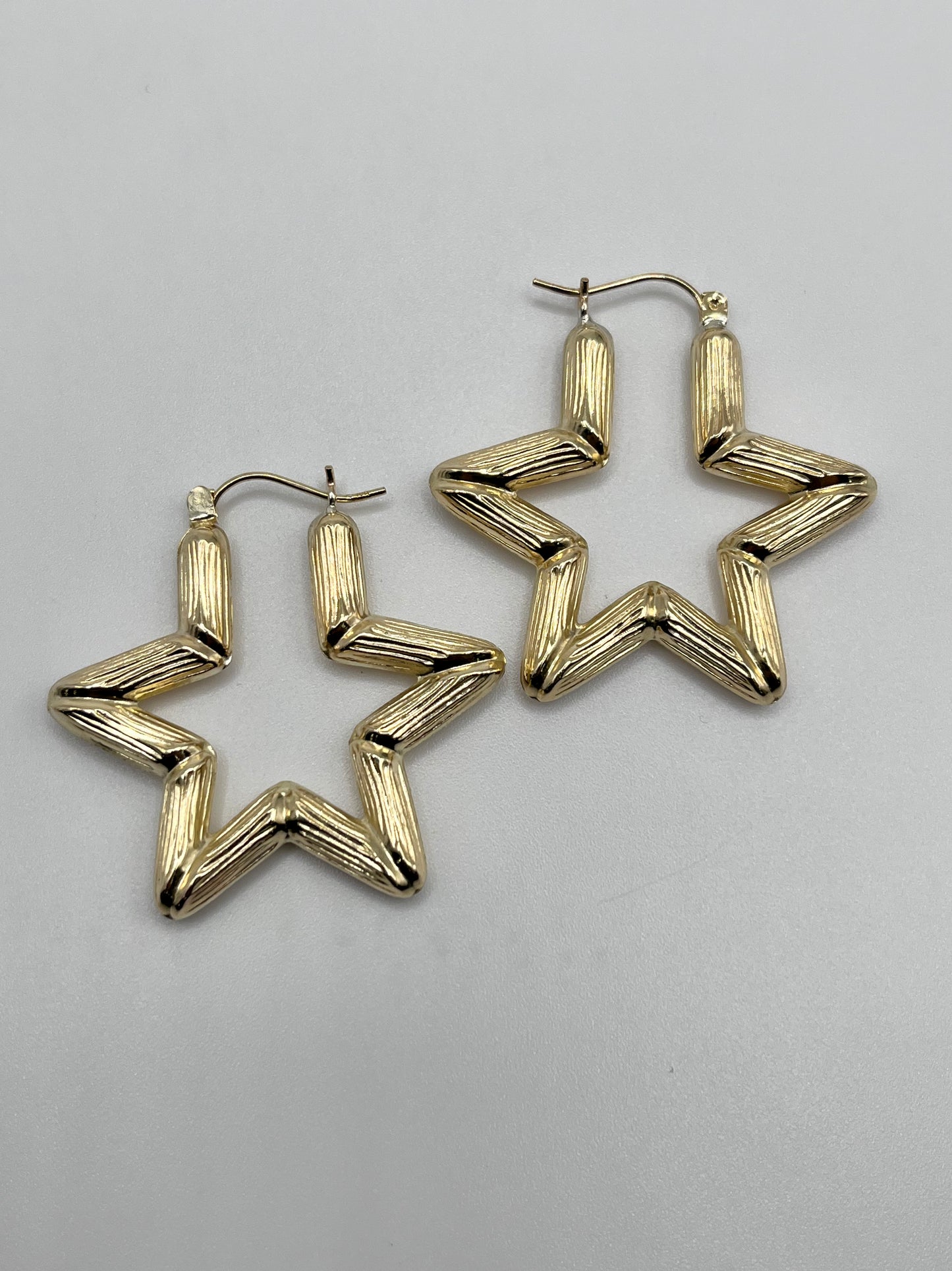 10K Gold Star Bamboo Hoop Earrings (30-35mm)