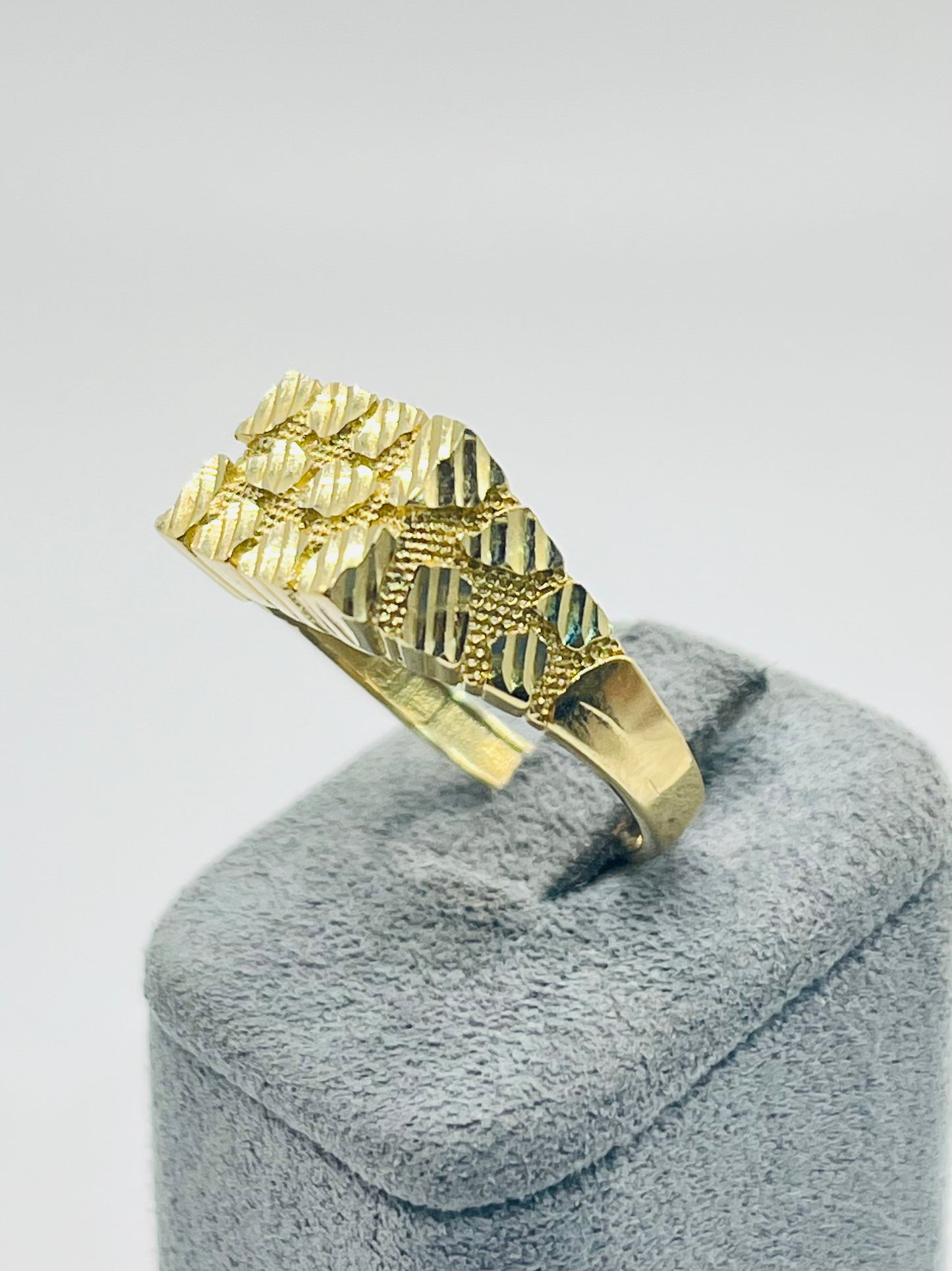 10k Gold Textured Nugget Ring