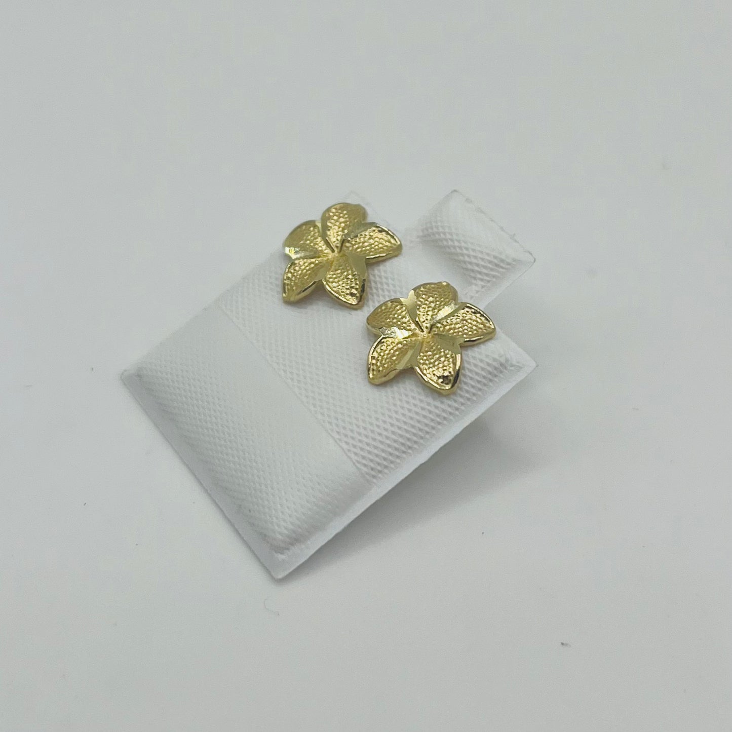 10k Gold Hibiscus Earrings (Regular)