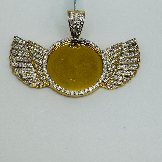 10K Gold Diamond Angel Wing Picture Pendant