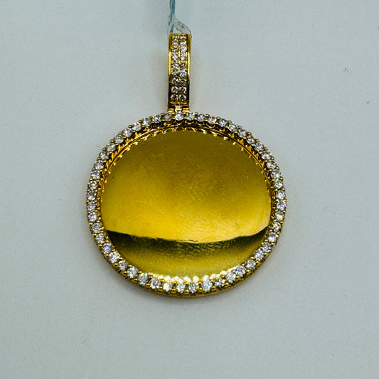 10K Gold Diamond Picture Pendant