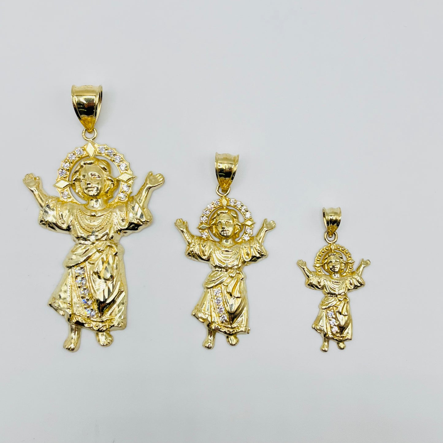 10K Gold Santo Nino de Atrocha Charm (M)