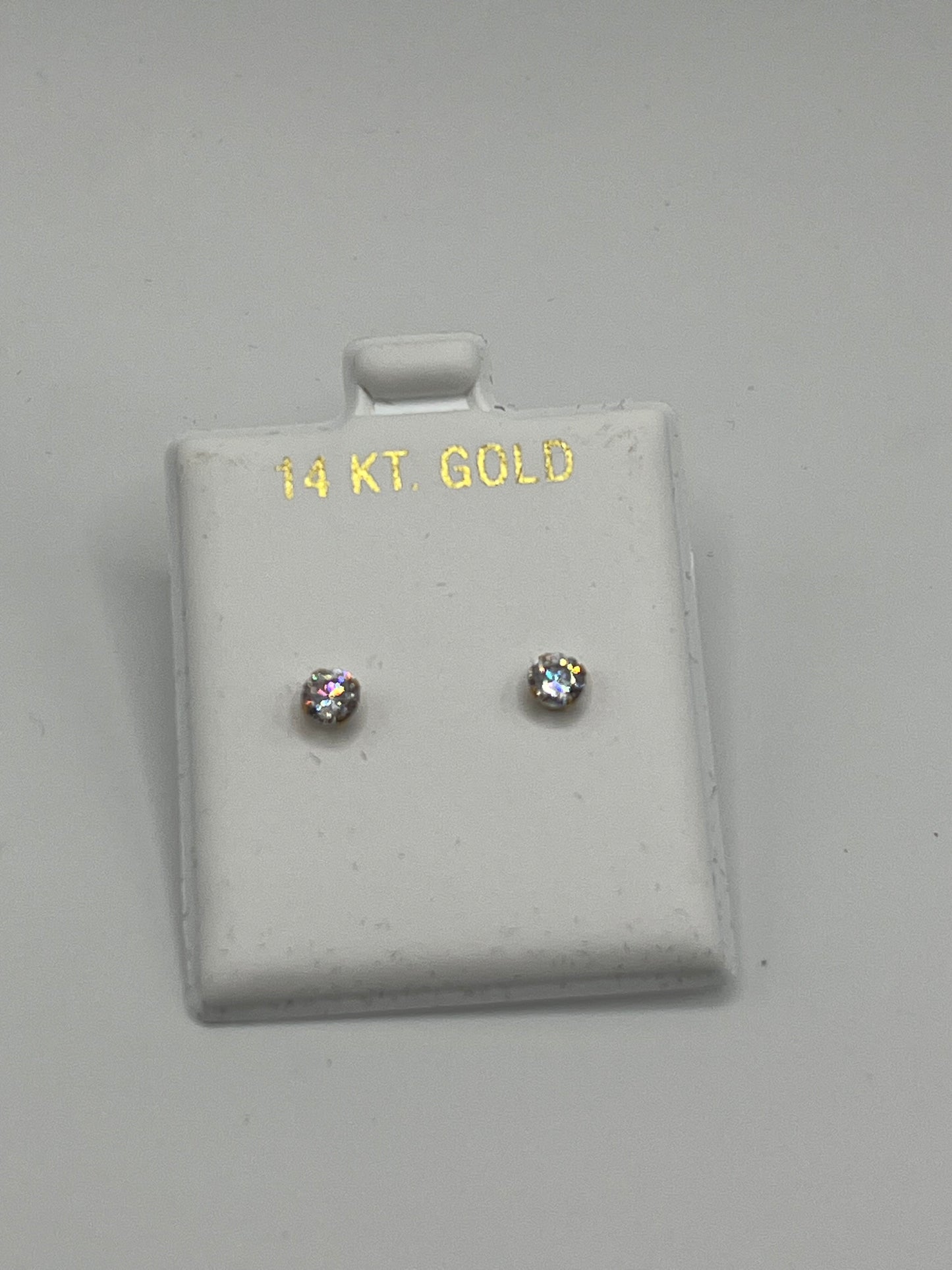 14K Gold Round Cut Studs (4mm)