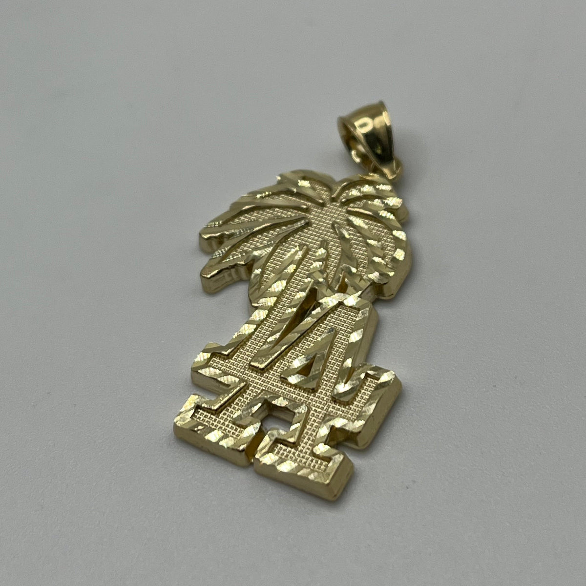 10K Gold Palm Tree Pendant | Face Size: 34mm