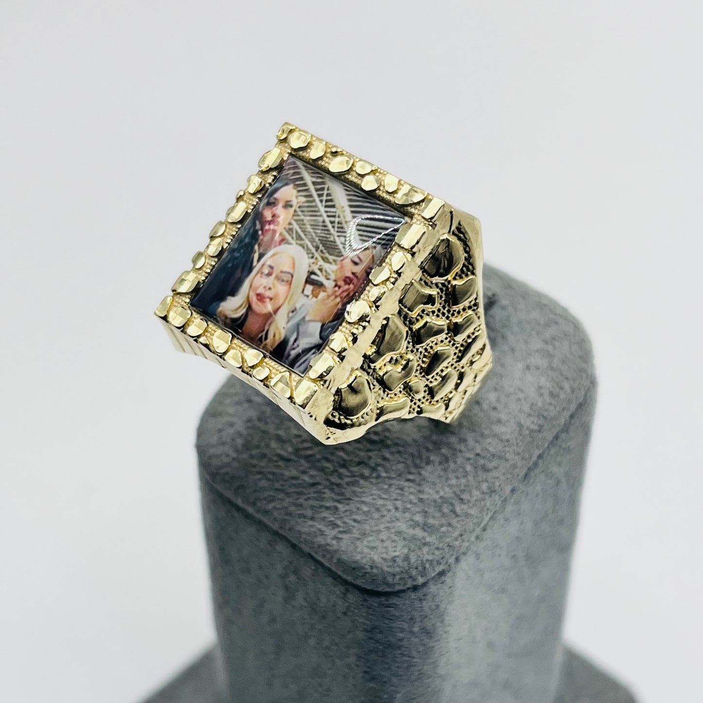 10K Gold Nugget Picture Ring