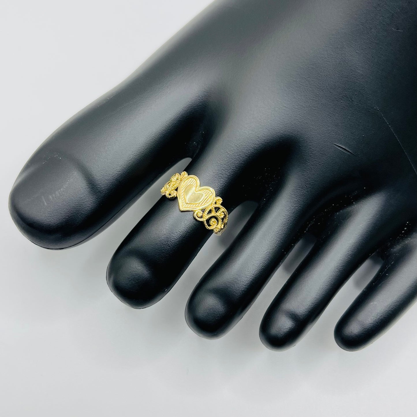 10k Gold Royal Heart Toe Ring