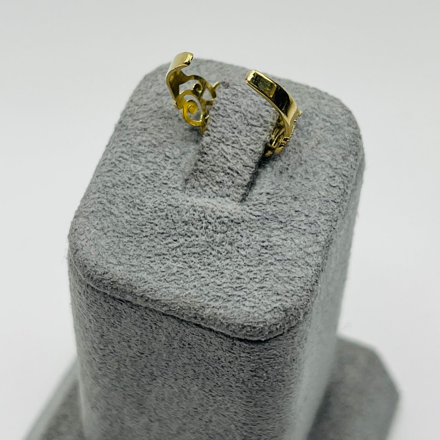 10k Gold Royal Heart Toe Ring