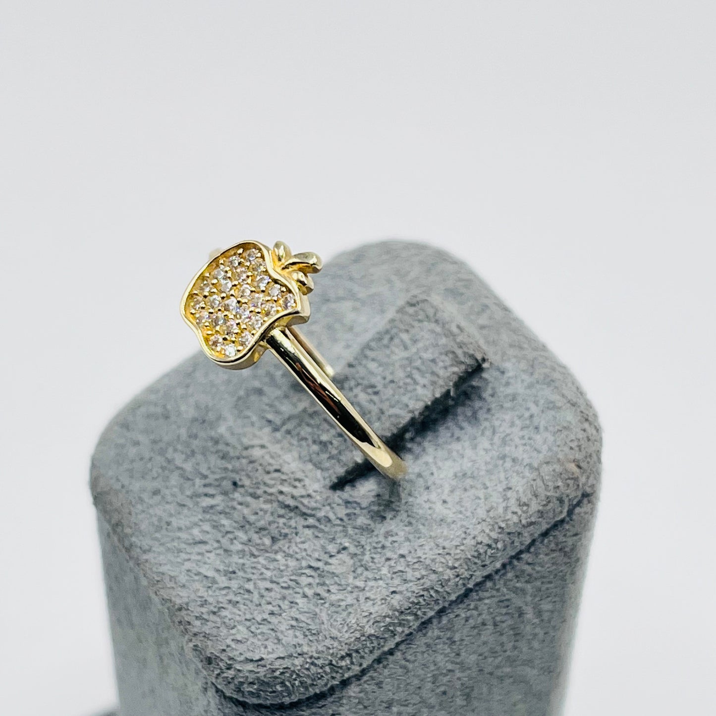 10K Gold Apple Ring