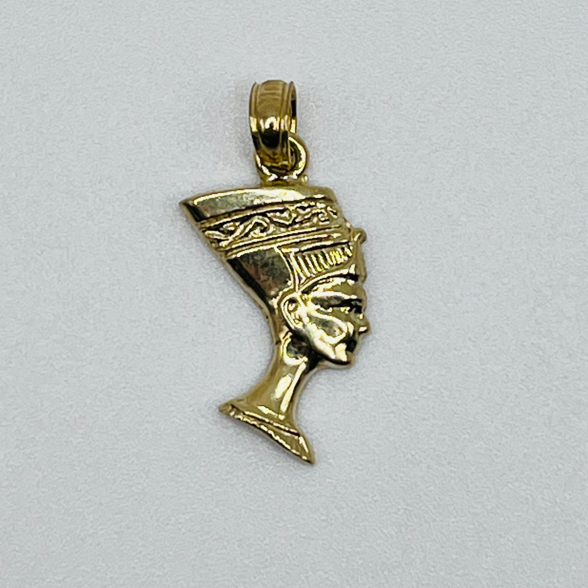 10K Gold Nefertiti Pendant | Length: 1.5"