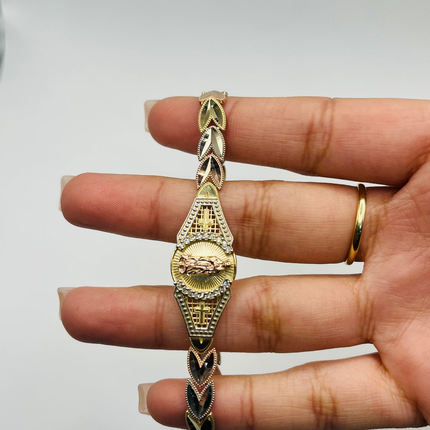 14K Gold Tri-Color Virgin Mary Heart Bracelet (tres oros)