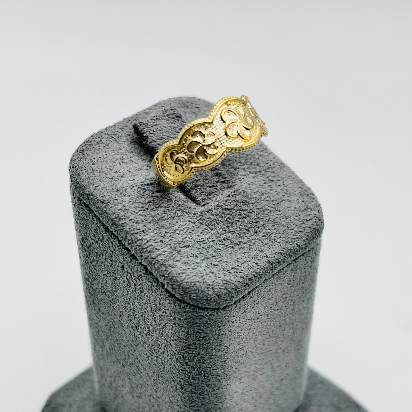 10K Gold Flower Toe Ring