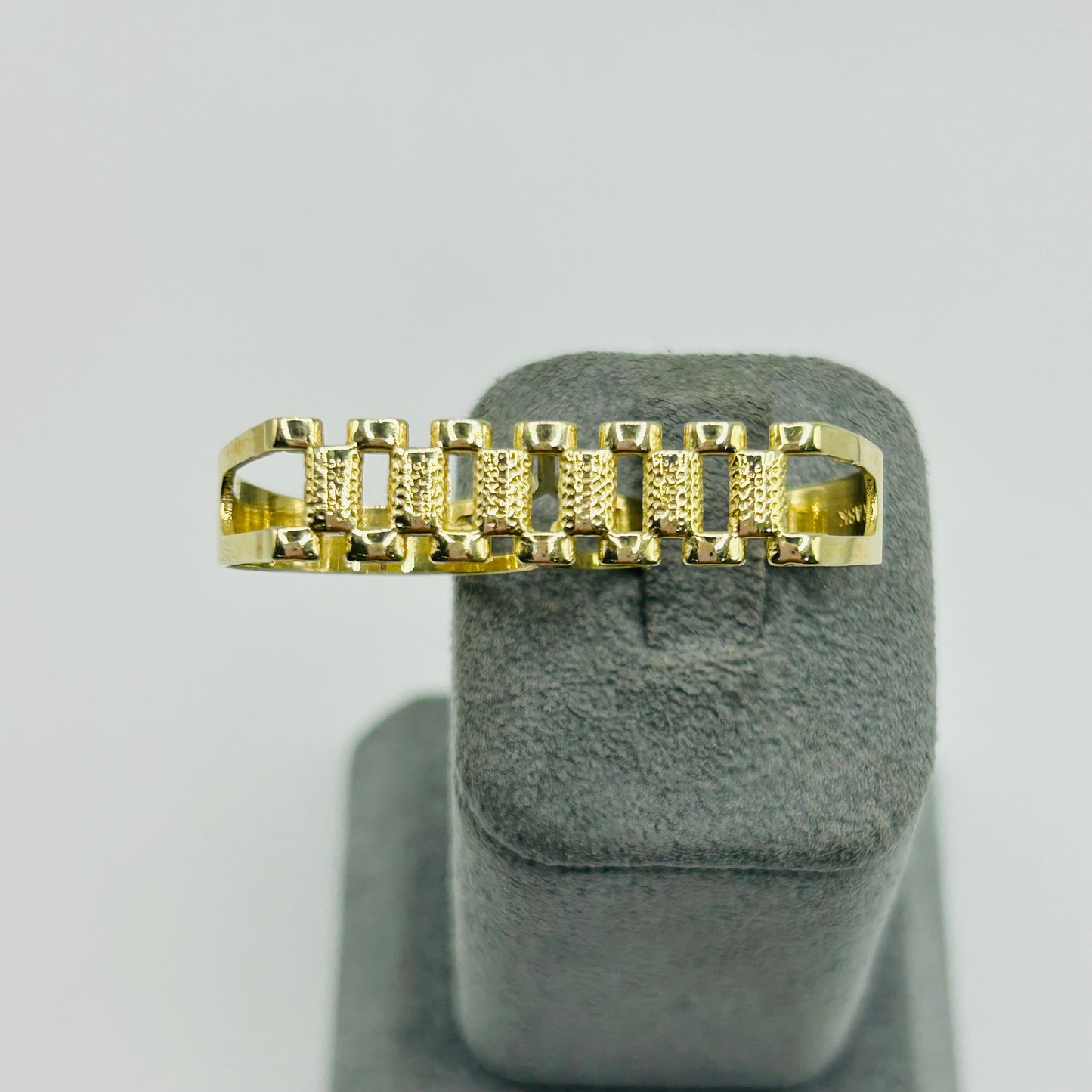 10K Gold Two Finger 7.5mm RX Ring