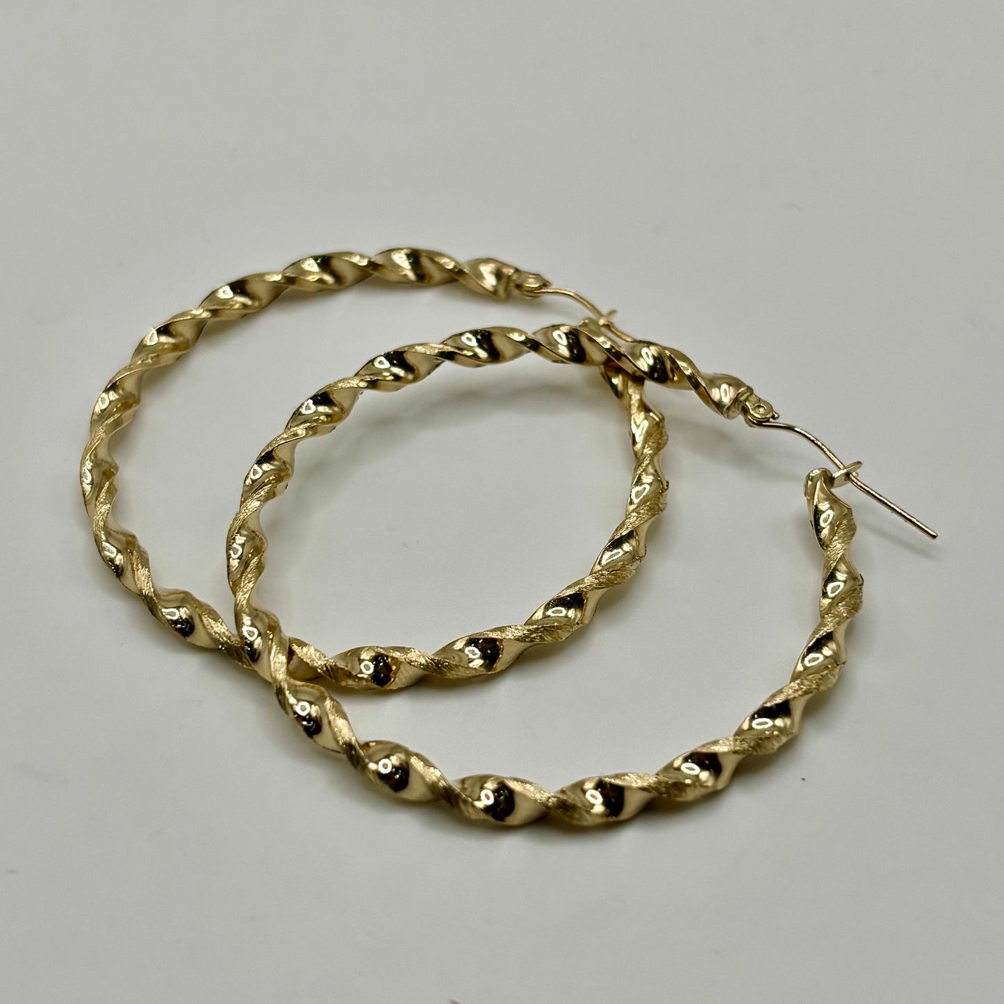 10K Gold Thin Twist Hoops (2" diameter)