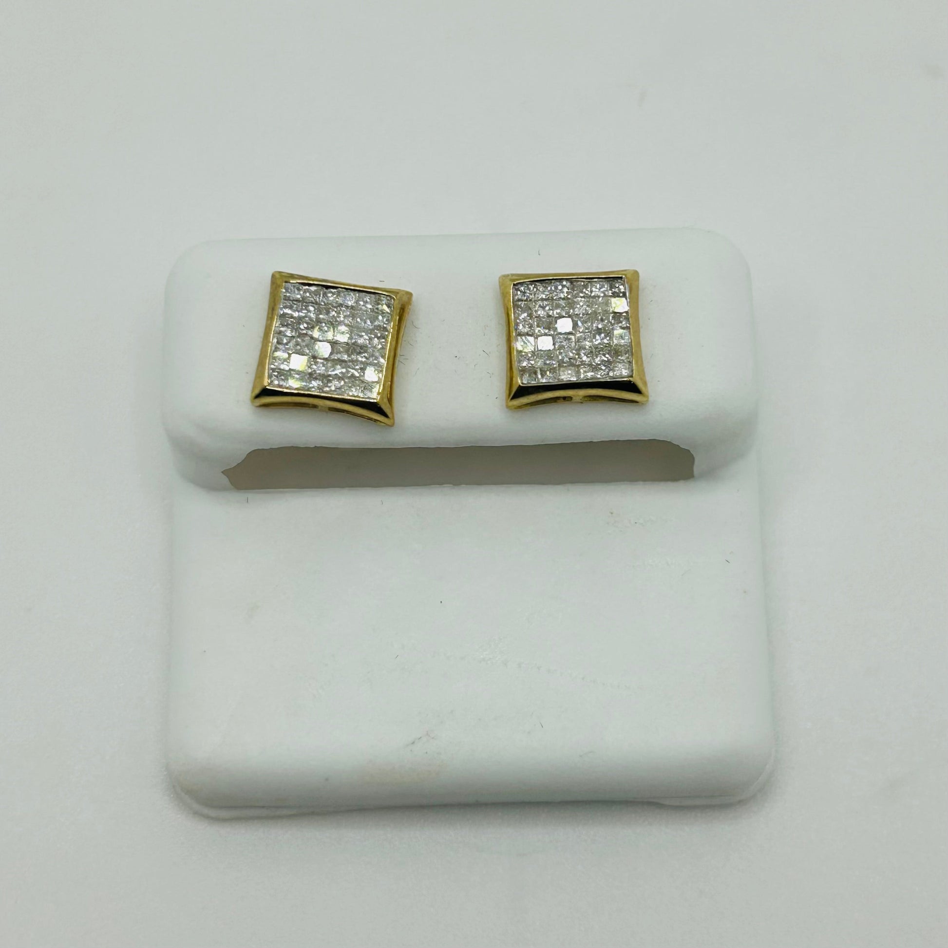 10K Gold Diamond Kite Earrings | Face Size: 9mm