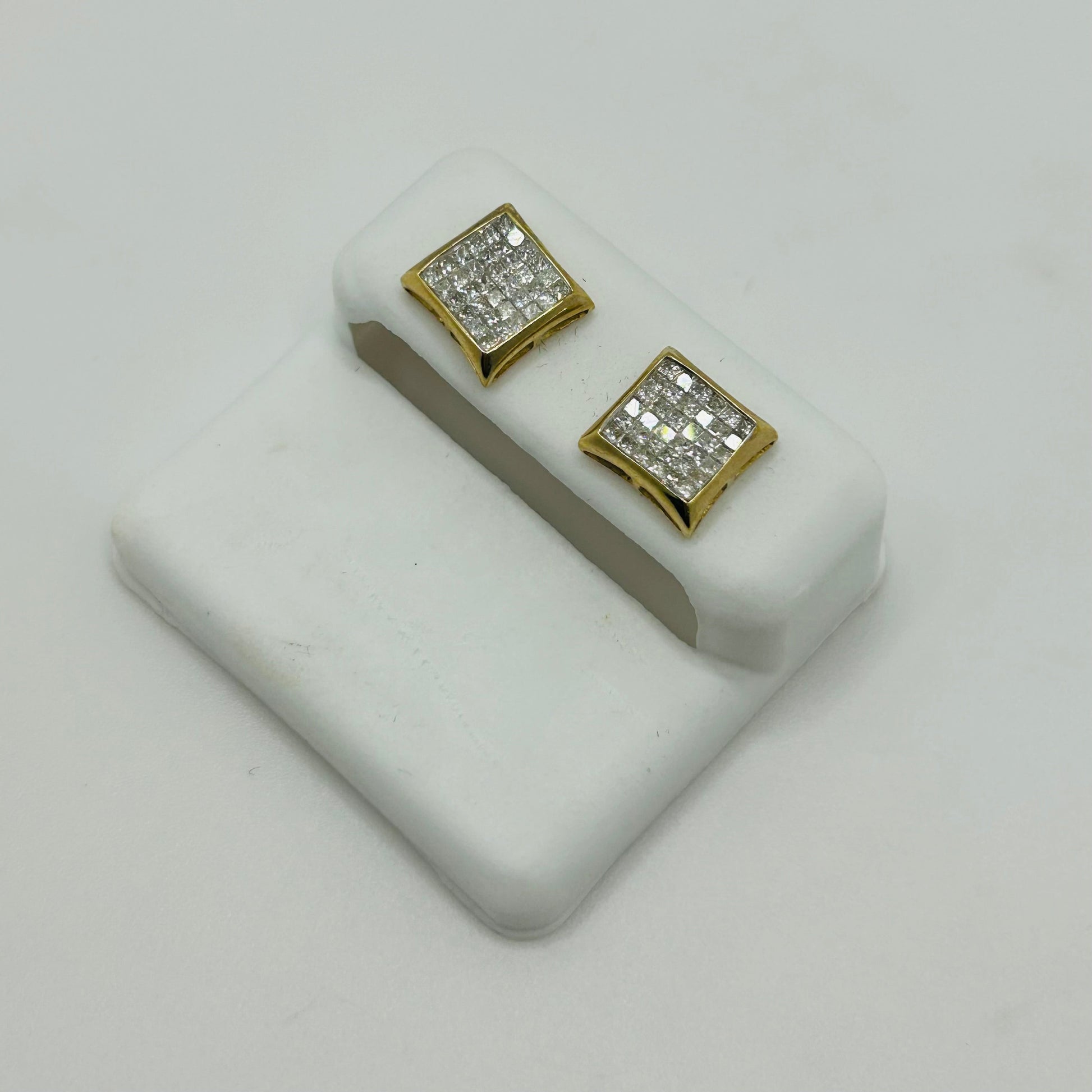 10K Gold Diamond Kite Earrings | Face Size: 9mm