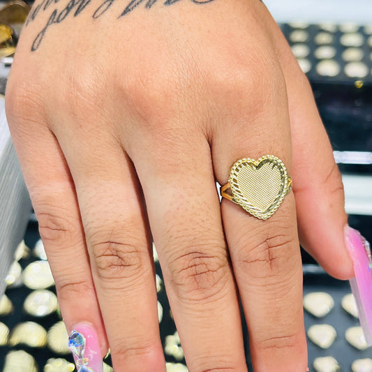 10K Gold Heart Ring with Textured Border