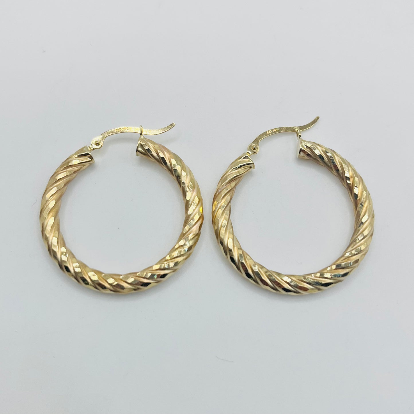 10K Gold Diamond Cut Spiral Hoops (1.25")