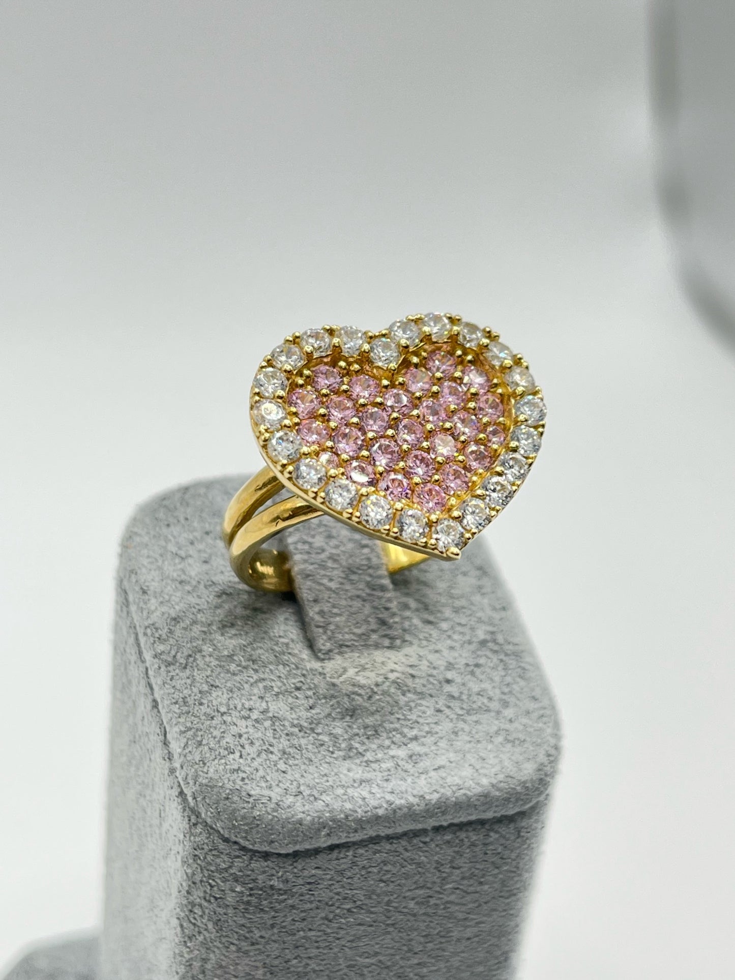 Deluxe Pink CZ heart ring (Large)